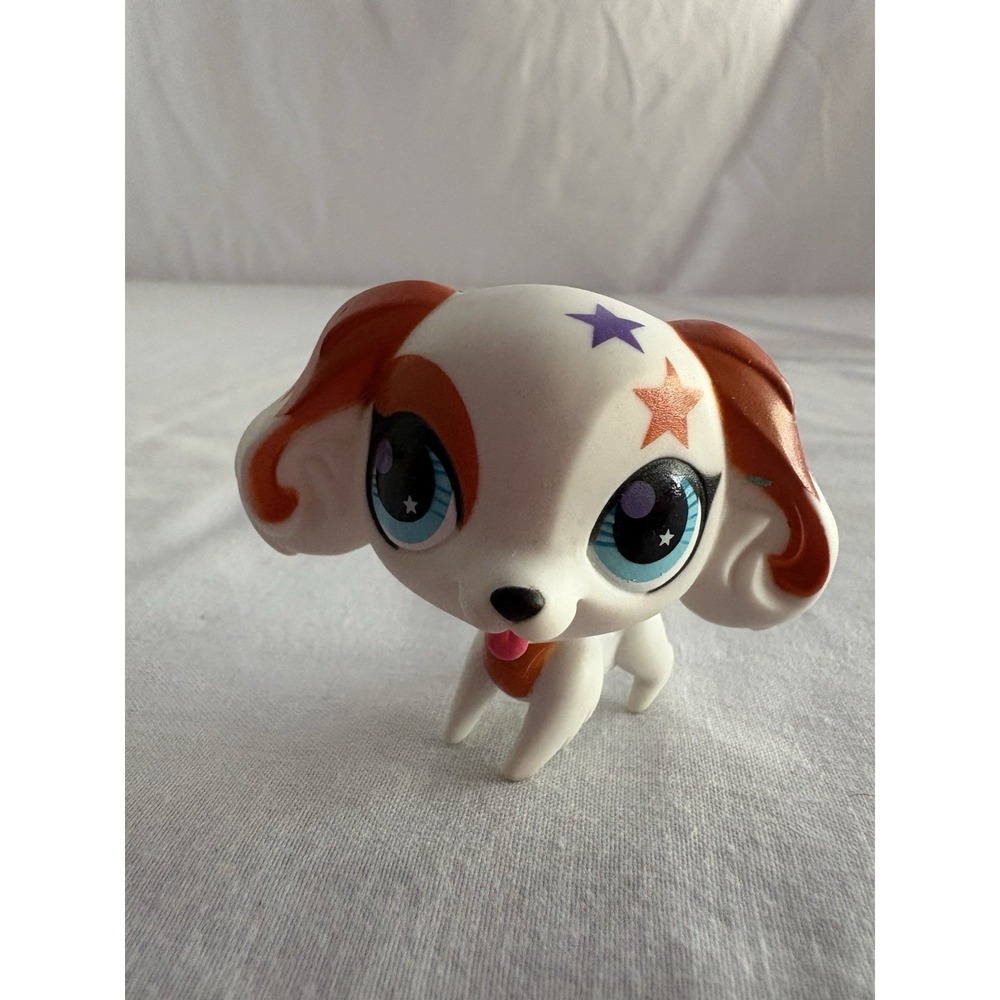 Littlest Pet Shop #2688 Cocker Spaniel Dog White Orange Star Hasbro Toy